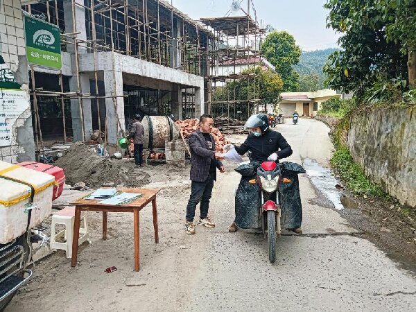 织密防控网络1